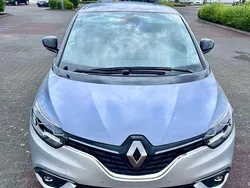 Schwarz Gebraucht 2021 Renault Scénic IV Bose Edition Van / Kleinbus | 10.800 € (Guter Preis)