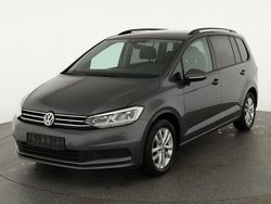 Indiumgrau metallic Gebraucht 2019 VW Touran Comfortline Van / Kleinbus | 24.495 € (Etwas zu teuer)