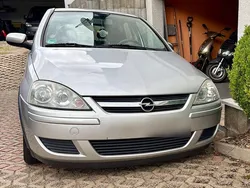 Silber Gebraucht 2006 Opel Corsa Kleinwagen | 1.600 € (Guter Preis)