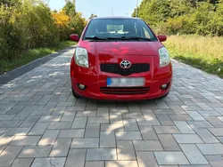 Rot Gebraucht 2008 Toyota Yaris Kleinwagen | 2.950 € (Fairer Preis)