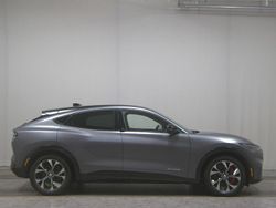 Grau Gebraucht 2021 Ford Mustang Mach-E Standard Range SUV | 26.980 € (Superpreis)