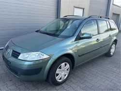 Grün Gebraucht 2005 Renault Mégane GrandTour Kombi | 1.699 € (Fairer Preis)