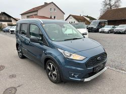 Blau Gebraucht 2021 Ford Tourneo Active Van / Kleinbus | 20.990 €