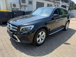 Obsidianschwarz metalliclack Gebraucht 2016 Mercedes GLC220 SUV | 28.500 € (Guter Preis)