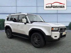 Weiß Gebraucht 2024 Toyota Land Cruiser Comfort SUV | 74.889 € (Fairer Preis)