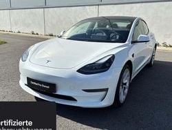 Weiß Gebraucht 2021 Tesla Model 3 Long Range RWD Limousine | 29.100 € (Teuer)