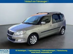 Beige metallic Gebraucht 2014 Skoda Roomster Ambition Kombi | 6.690 € (Etwas zu teuer)