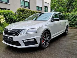 Grau Gebraucht 2020 Skoda Octavia RS Kombi | 23.300 € (Guter Preis)