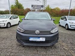 Silber Gebraucht 2017 VW Touran Sound Van / Kleinbus | 17.490 € (Fairer Preis)