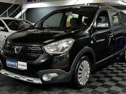 Schwarz Gebraucht 2017 Dacia Lodgy Celebration Van / Kleinbus | 9.990 € (Guter Preis)