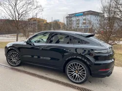 Schwarz Gebraucht 2019 Porsche Cayenne SUV | 67.000 €