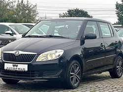 Schwarz Gebraucht 2010 Skoda Fabia Style Limousine | 3.650 € (Fairer Preis)
