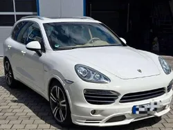 Weiß Gebraucht 2013 Porsche Cayenne S E-Hybrid SUV | 23.700 € (Fairer Preis)