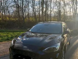 Schwarz Gebraucht 2019 Ford Focus ST-Line Limousine | 19.499 € (Fairer Preis)