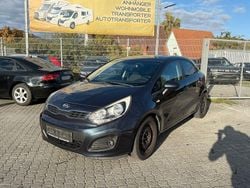 Blau Gebraucht 2014 Kia Rio 2 Limousine | 4.990 € (Guter Preis)