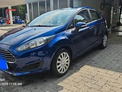 Blau Gebraucht 2015 Ford Fiesta Celebration Kleinwagen | 4.550 € (Guter Preis)