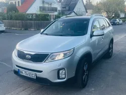 Silber Gebraucht 2014 Kia Sorento Platinum Edition SUV | 11.700 € (Etwas zu teuer)