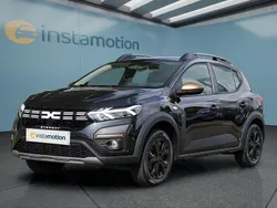 Schwarz Gebraucht 2024 Dacia Sandero Stepway Kleinwagen | 19.499 € (Fairer Preis)