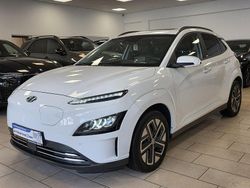 Weiß Gebraucht 2021 Hyundai Kona Prime SUV | 21.440 € (Etwas zu teuer)