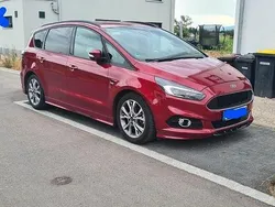 Rot Gebraucht 2018 Ford S-MAX ST-Line Van / Kleinbus | 19.900 € (Guter Preis)