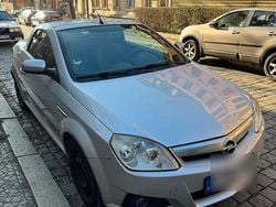 Silber Gebraucht 2005 Opel Tigra Enjoy Cabrio | 1.000 € (Guter Preis)