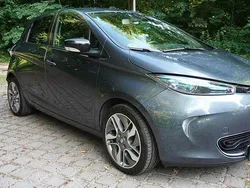 Violet Gebraucht 2017 Renault Zoe Intens Kleinwagen | 9.450 €