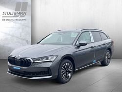 Grau Neu 2024 Skoda Superb Essence Kombi | 39.190 € (Fairer Preis)