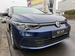 Blau Gebraucht 2020 VW Golf VIII Life Limousine | 17.950 € (Guter Preis)