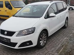 "pure" weiss Gebraucht 2015 Seat Alhambra Kids Van / Kleinbus | 8.499 € (Teuer)