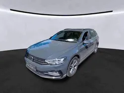 Grau Gebraucht 2020 VW Passat R-line Kombi | 20.990 € (Fairer Preis)