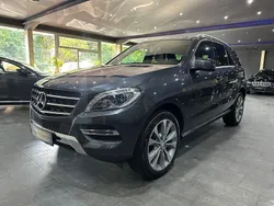 Grau Gebraucht 2014 Mercedes ML350 SUV | 27.990 € (Etwas zu teuer)