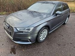 Grau Gebraucht 2016 Audi e-tron Sportback Sport SUV | 14.990 €