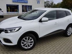 Weiß Gebraucht 2019 Renault Kadjar LIMITED Deluxe SUV | 13.999 € (Fairer Preis)
