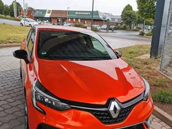 Orange Gebraucht 2023 Renault Clio V R.S. Limousine | 17.000 € (Fairer Preis)