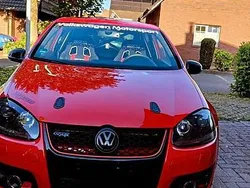 Rot Gebraucht 2005 VW Golf V GTI Clubsport Kleinwagen | 12.600 €