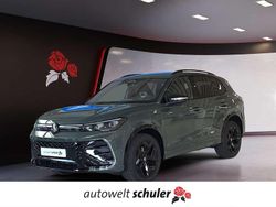 Cipressinogrün metallic Neu 2025 VW Tiguan R-line SUV | 67.244 €