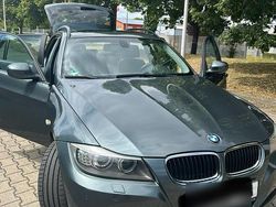Grün Gebraucht 2009 BMW 318 Kombi | 6.500 € (Fairer Preis)