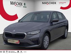 Graphite grau metallic Gebraucht 2025 Skoda Scala Essence Kleinwagen | 20.440 € (Guter Preis)
