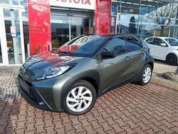 Grün Gebraucht 2022 Toyota Aygo X Pulse SUV | 13.690 € (Fairer Preis)