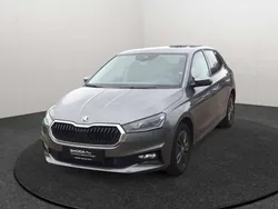 Graphitegrau metallic Gebraucht 2024 Skoda Fabia Drive Limousine | 22.182 € (Fairer Preis)