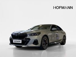 Grau Neu 2025 BMW 530e M Sport Limousine | 69.025 € (Fairer Preis)