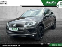 Black oak brown Gebraucht 2017 VW Touareg Edition SUV | 28.490 € (Fairer Preis)