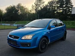 Blau Gebraucht 2005 Ford Focus Limousine | 1.390 € (Fairer Preis)