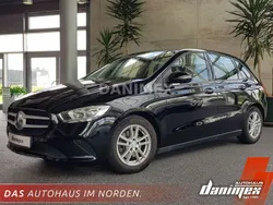 Schwarz Gebraucht 2019 Mercedes B200 Business Van / Kleinbus | 22.800 € (Fairer Preis)