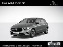 Grau Gebraucht 2023 Mercedes B200 Advanced Van / Kleinbus | 29.890 € (Fairer Preis)