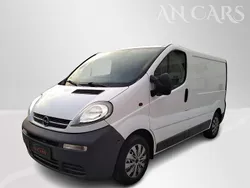 10u(474) Gebraucht 2005 Opel Vivaro Van | 7.800 € (Etwas zu teuer)