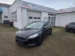 Schwarz Gebraucht 2016 Ford Focus Ambiente Limousine | 6.290 € (Fairer Preis)