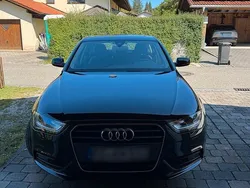 Schwarz Gebraucht 2015 Audi A4 Limousine | 11.300 € (Fairer Preis)