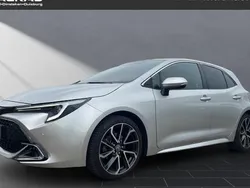 Silber Gebraucht 2024 Toyota Corolla Lounge Kombi | 30.949 € (Teuer)