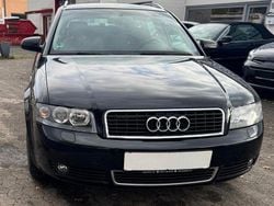Schwarz Gebraucht 2004 Audi A4 Kombi | 5.700 €